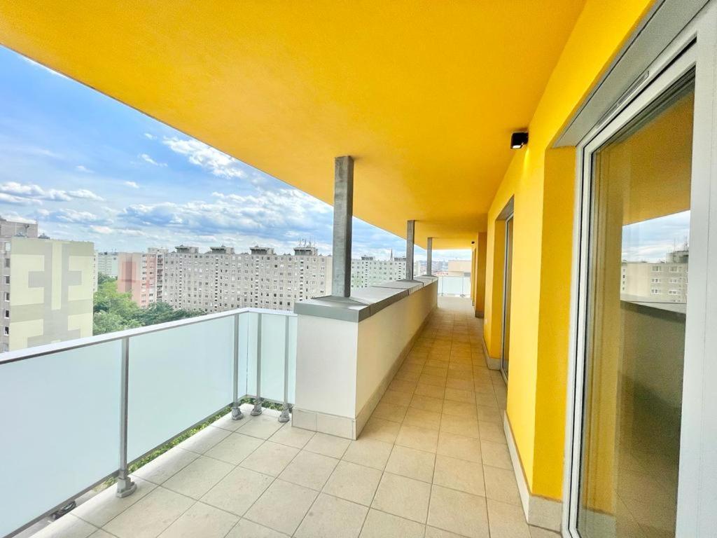 Penthouse Young #Freeparking Apartment Budapest Exterior photo
